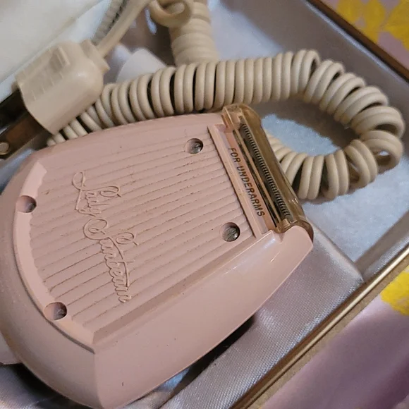 Vintage Razor - Picture 3 of 3